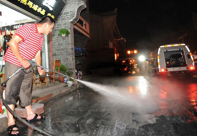 �L��·����ϴ܇